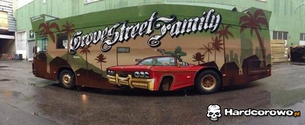 Imprezowy autobus GTA - 1