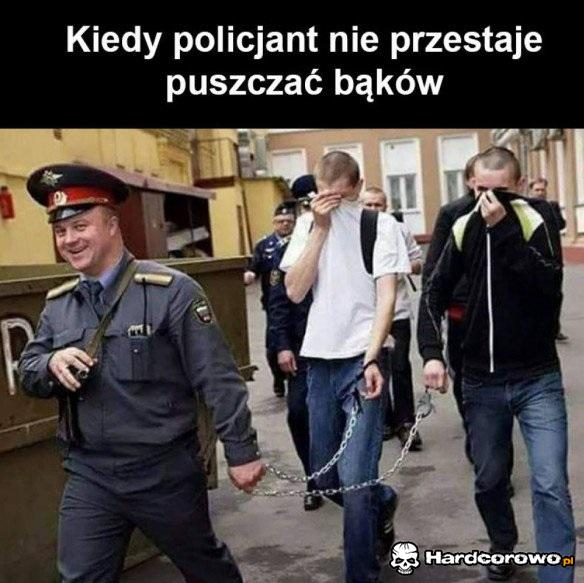 Bąkowy Policjant - 1