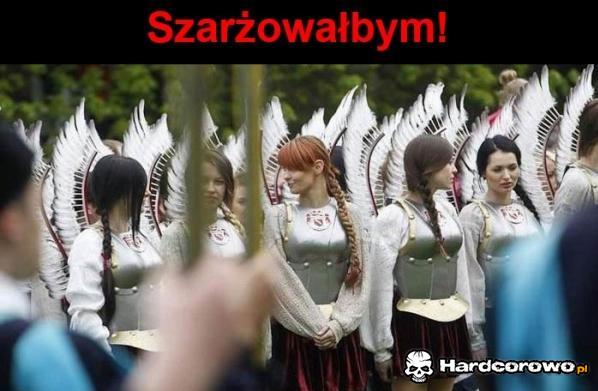 Szarżowałbym  - 1
