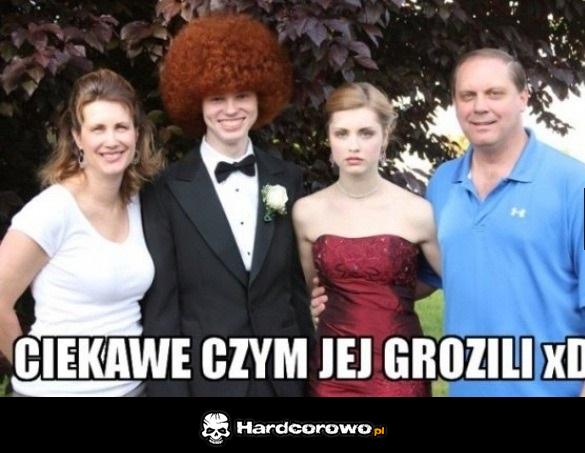 Ktoś ją zmusił - 1