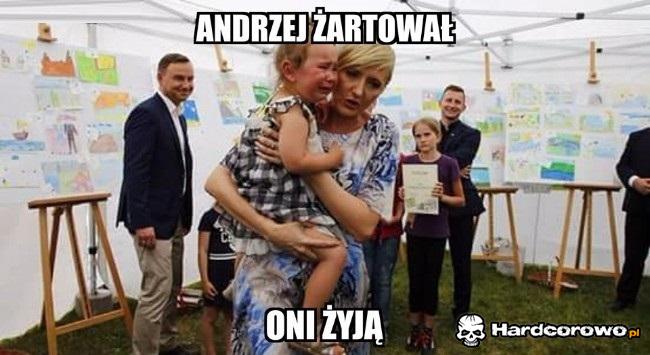 Andrzej Duda śmieszek - 1
