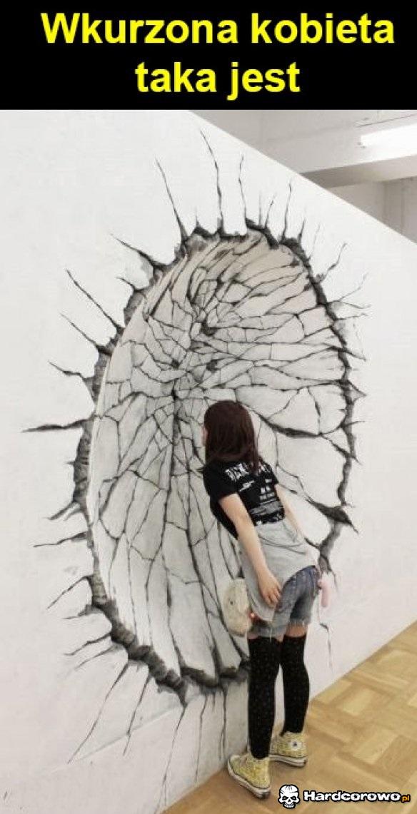 Wkurzona kobieta - 1