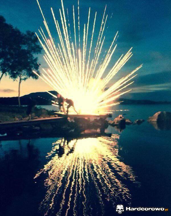 Wypadek przy fajerwerkach - 1