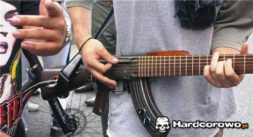 Gitarowy karabin - 1