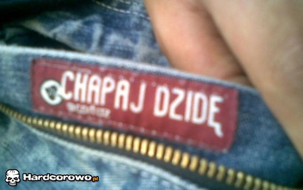 Chapaj dzidę
 - 1