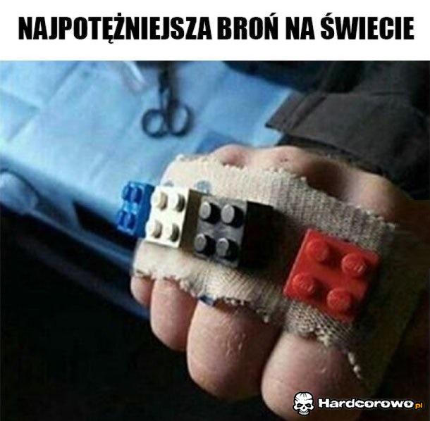 Kastet z lego - 1
