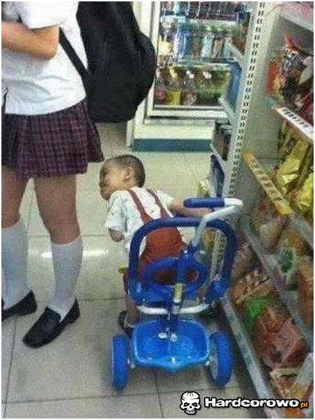 Co ona tam ma? - 1
