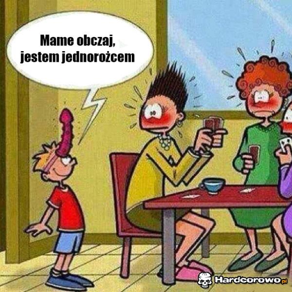 Mama skąd masz to przebranie? - 1