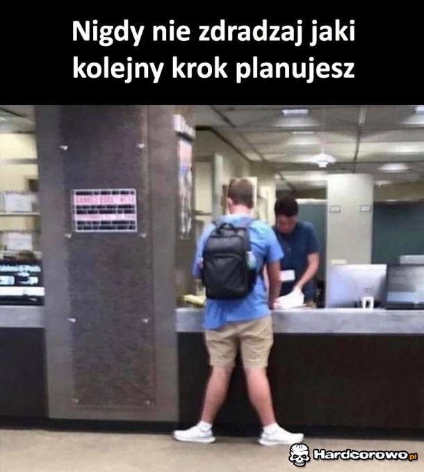 Nigdy się nie zdradzaj - 1