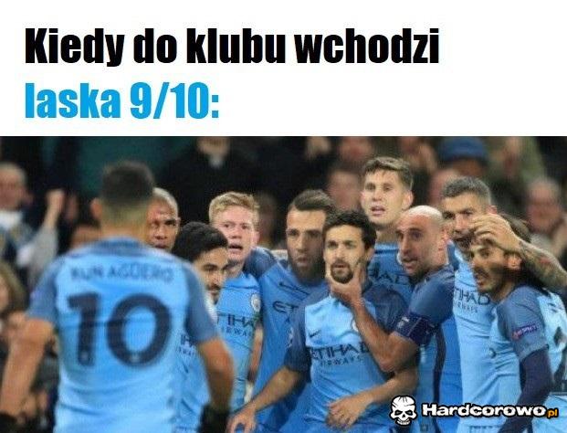 Kiedy do klubu wchodzi laska 9 na 10 - 1