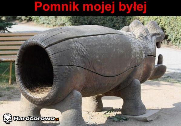 Pomnik byłej - 1