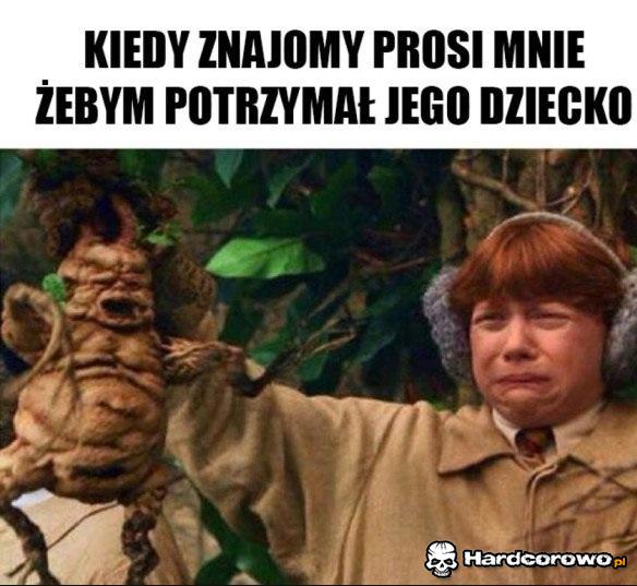 Trzymanie cudzych dzieci - 1