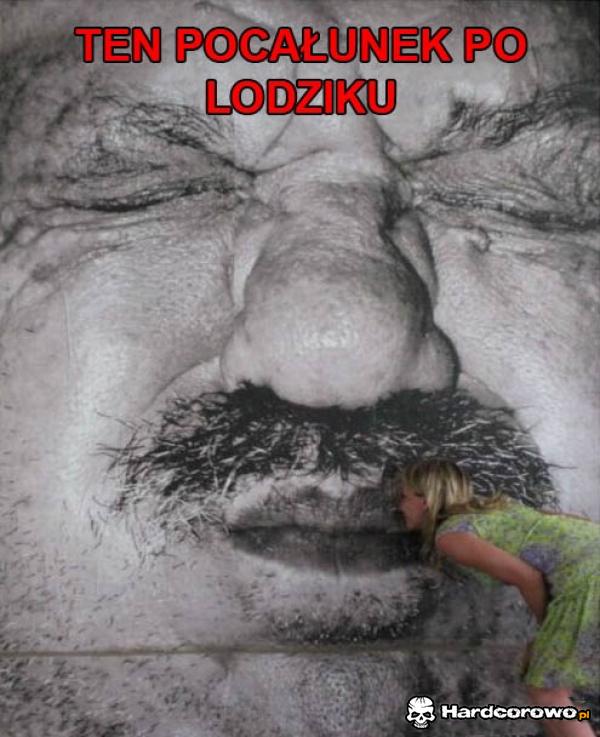 Ten pocałunek po lodziku  - 1