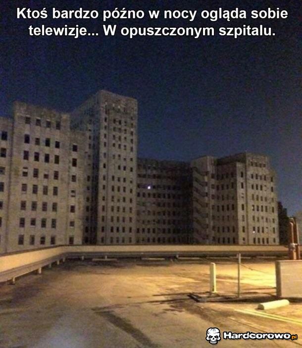 Duch sobie ogląda - 1