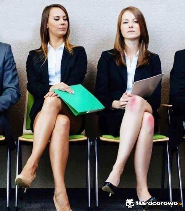 Zgadnij która dostała Awans - 1