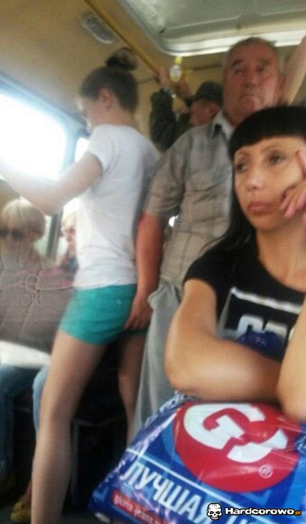 Trzeba się trzymać w autobusie - 1