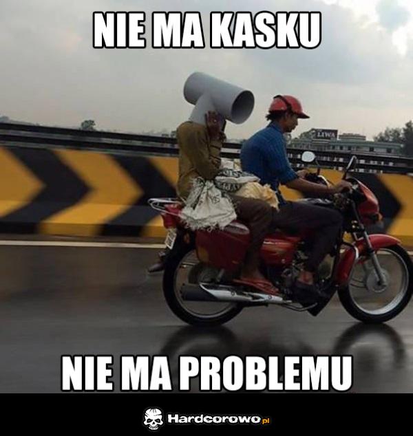 Nie ma kasku - 1