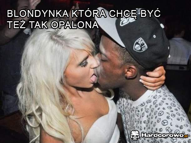 Naiwność blondynki - 1