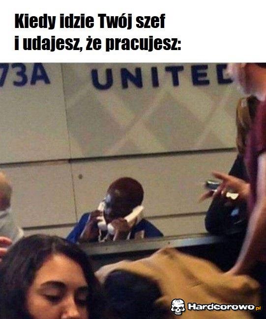 Kiedy idzie Twój szef i udajesz że pracujesz - 1