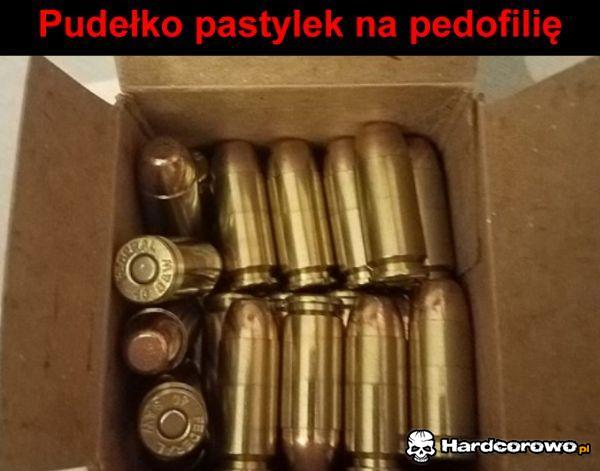 Pudełko pastylek na pedofilię - 1