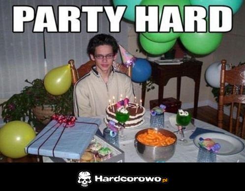 Party hard - 1
