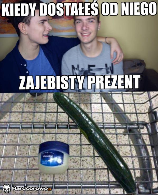 Zajebisty prezent - 1