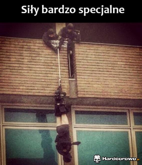Siły bardzo specjalne - 1
