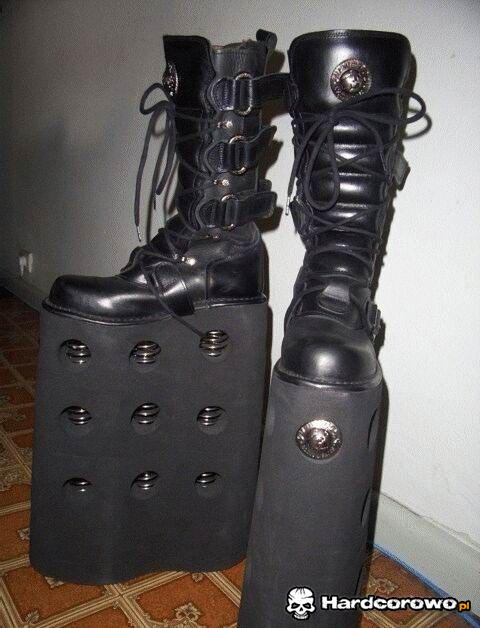 Buty na obcasie  - 1