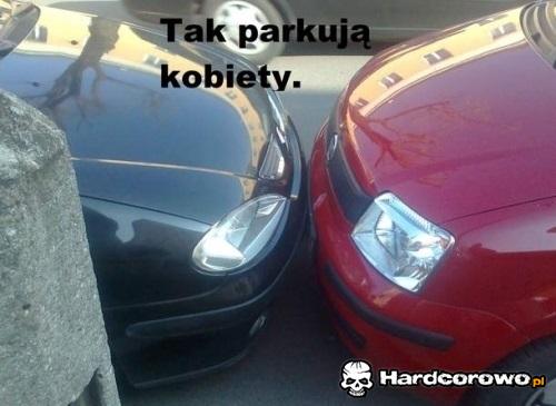 Tak parkują kobiety  - 1