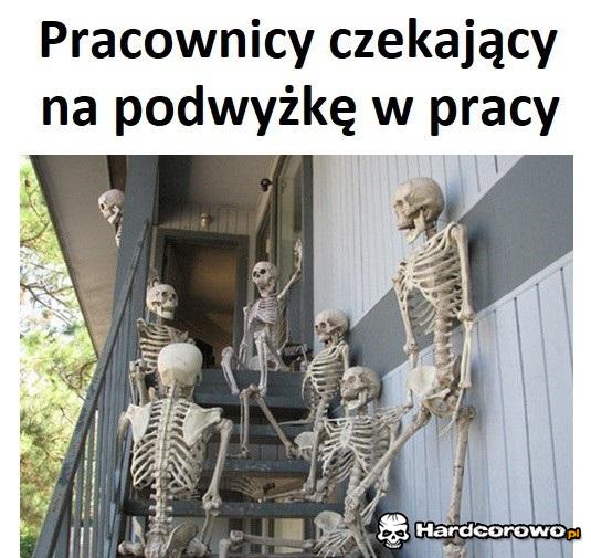 Czekając na podwyżkę - 1