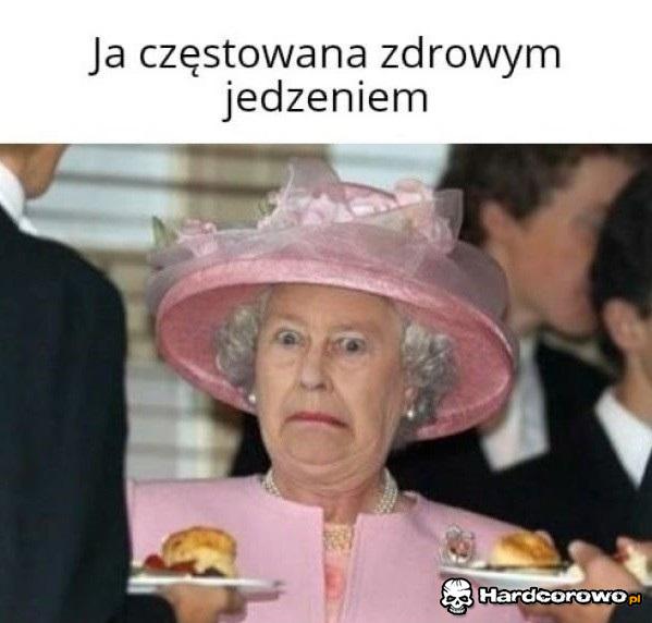 Ja częstowana zdrowym jedzeniem - 1
