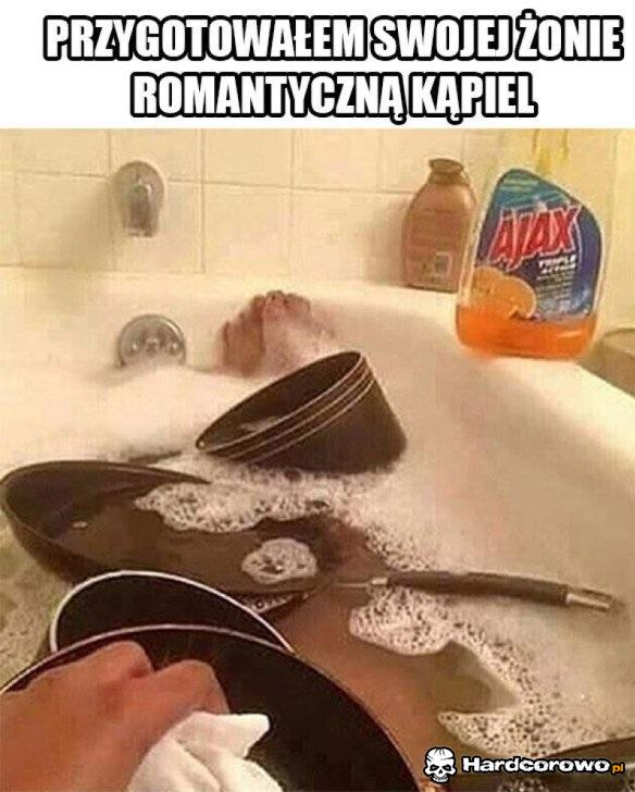 Romantyczna kąpiel - 1