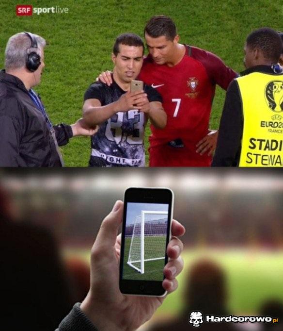 Selfie fana z Ronaldo po meczu - 1