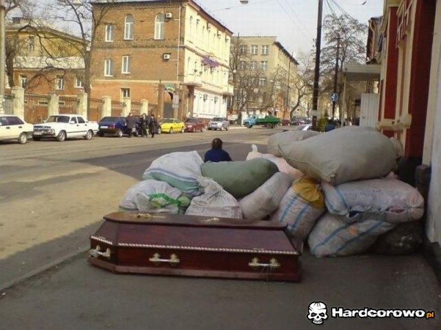 Kiedy skasowano zasiłek pogrzebowy - 1
