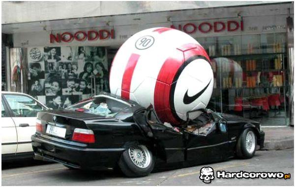 Nike nie lubi BMW - 1