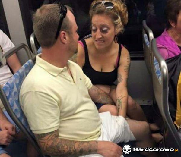 Gdy piękna kobieta wali Ci w busie - 1