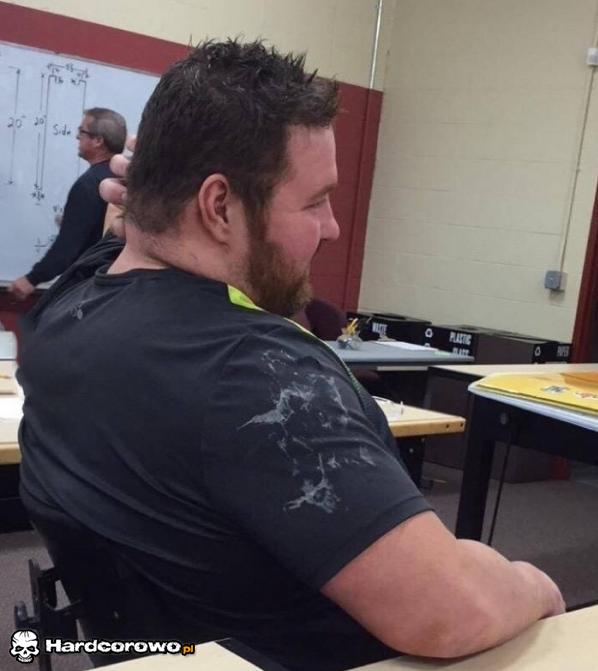 Ktoś się spuścił  - 1