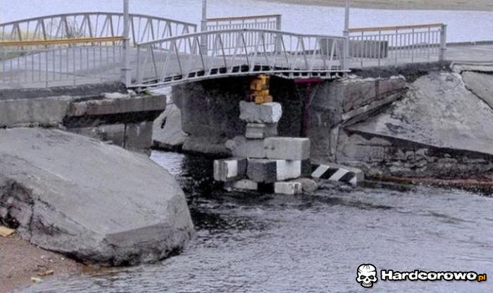 Podtrzymywany mostek - 1