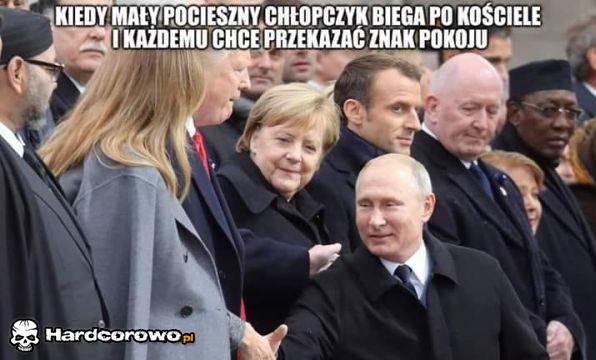 Pocieszny chłopczyk - 1