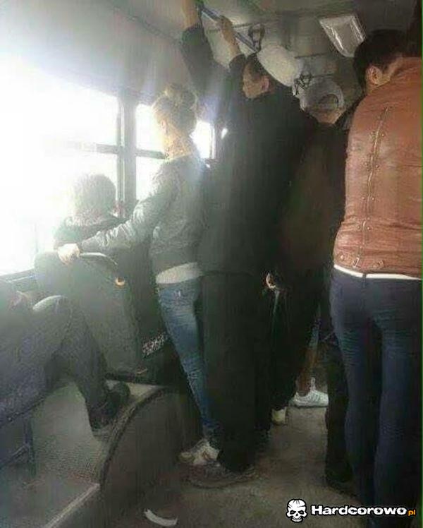Ścisk w tureckim autobusie - 1