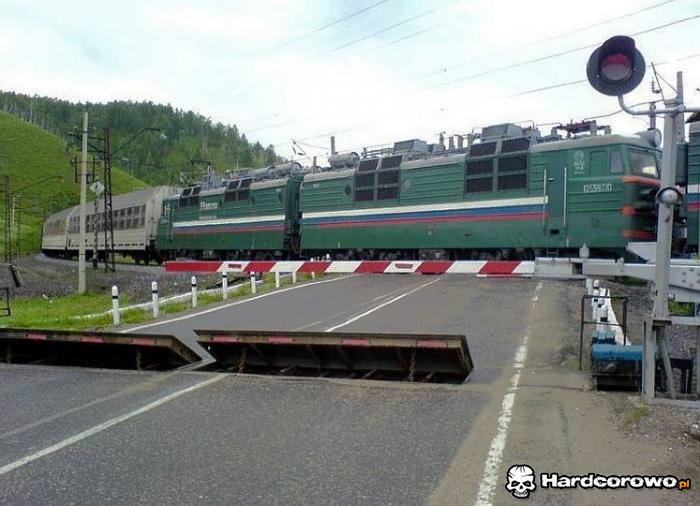 Podwójny szlaban drogowy - 1