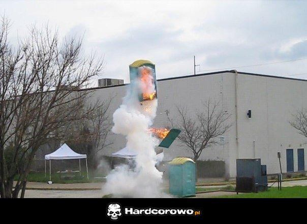 Gdy zjesz zbyt ostrego kebsa - 1