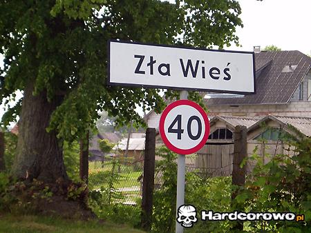 Zła wieś  - 1