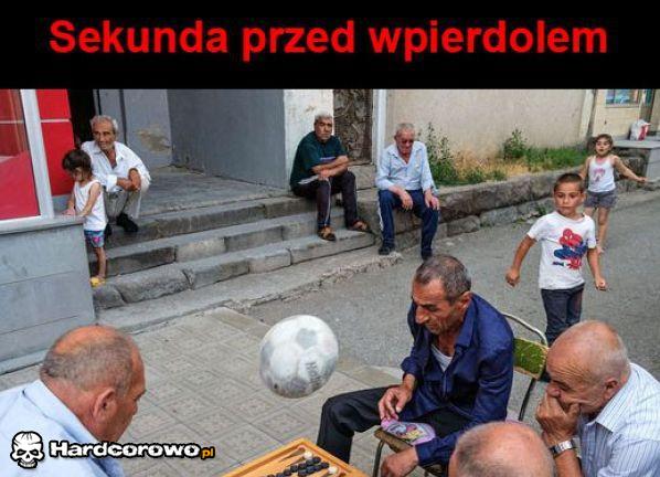 Tuż przed  - 1