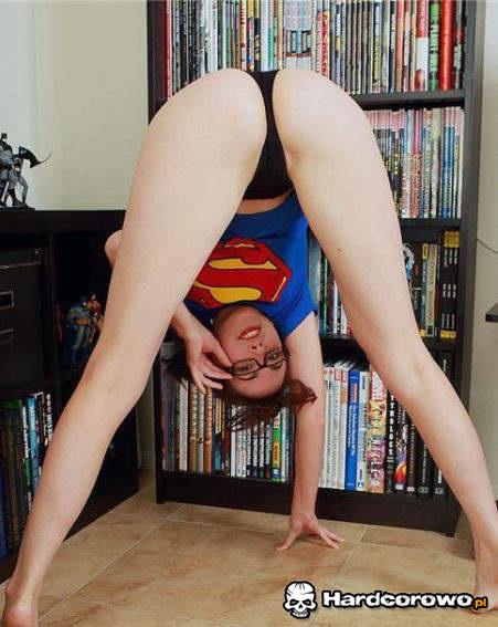 Supergirls - 33