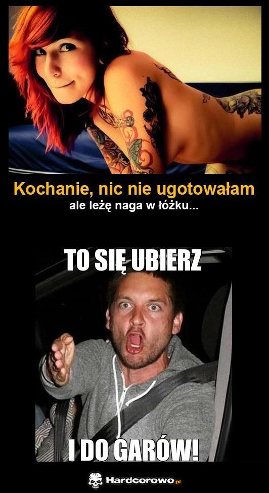 Naga w łóżku - 1