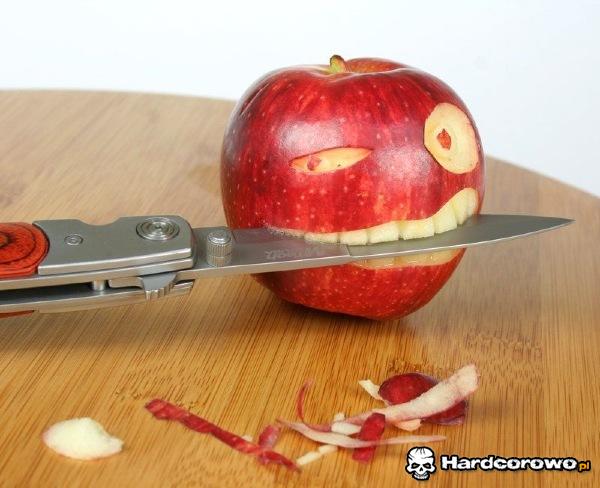 Wściekłe jabłko - 1