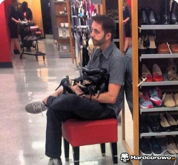 Gdy laska kupuje buciki - 1