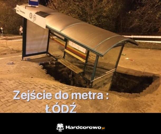Zejście do metra - 1