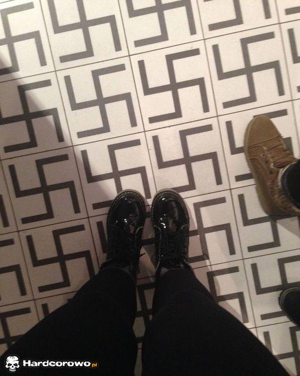 Nazistowska podłoga - 1